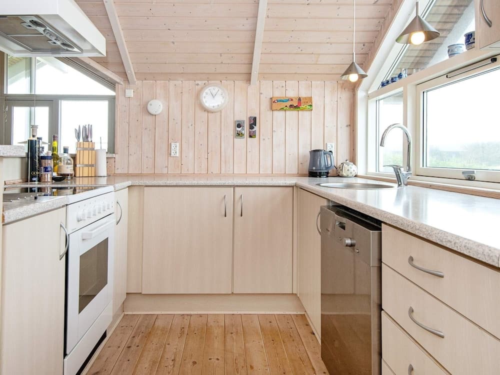 7 Person Holiday Home in Harboore-by Traum