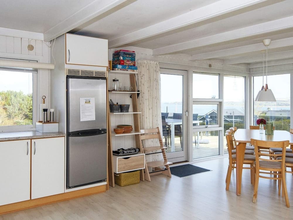 8 Person Holiday Home in Lemvig-by Traum