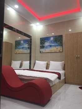 Deluxe Private Room 1 bed ,1 Bath 2 Guests