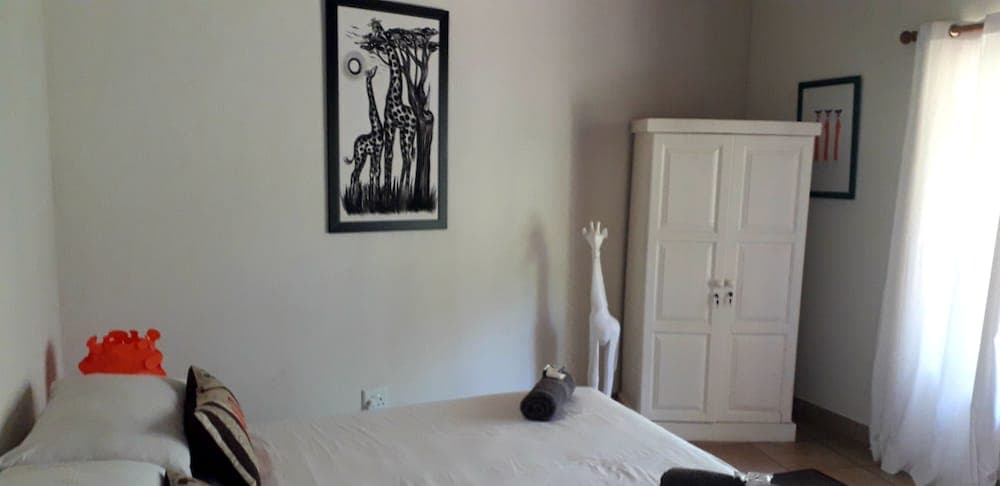 Lovely Holiday Home for a Large Family or Friends Bordering Kruger National Park