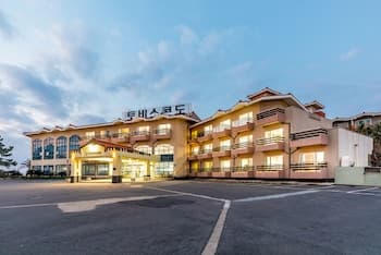 Jeju Tovice Condo Ocean