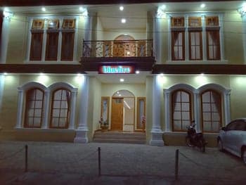 Bluefire Homestay Syariah - Hostel