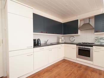 Attractive Holiday Home in Noordwijkerhout With Garden