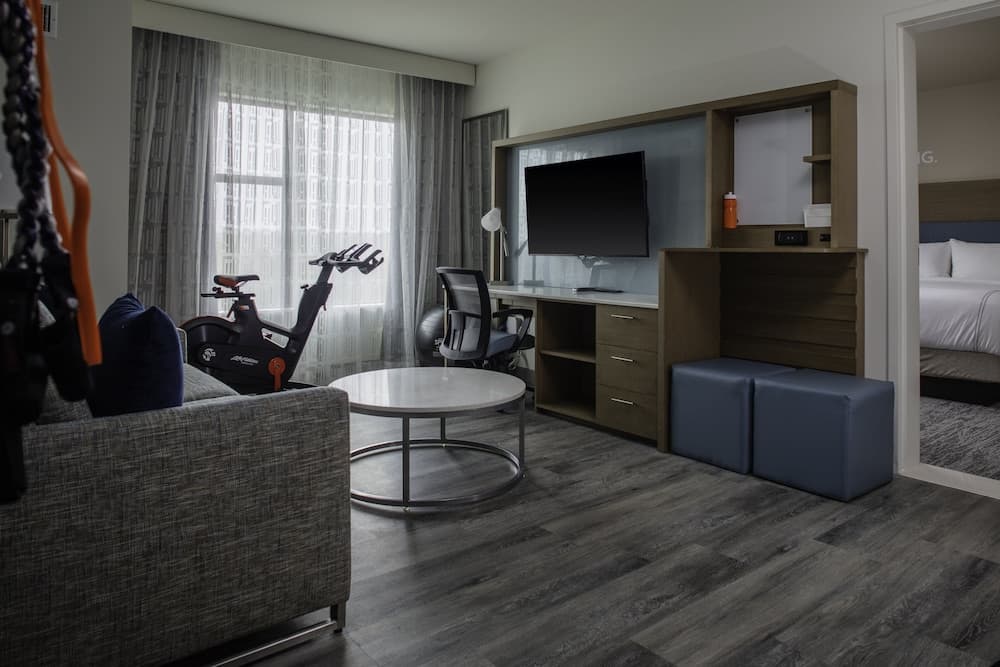 EVEN Hotel Shenandoah - The Woodlands by IHG