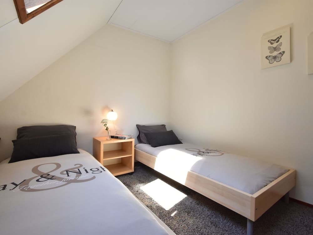 Cosy Holiday Home With Large Garden