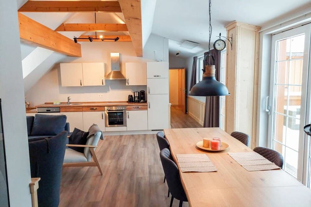 Modern Apartment Right Next to the ski Lift