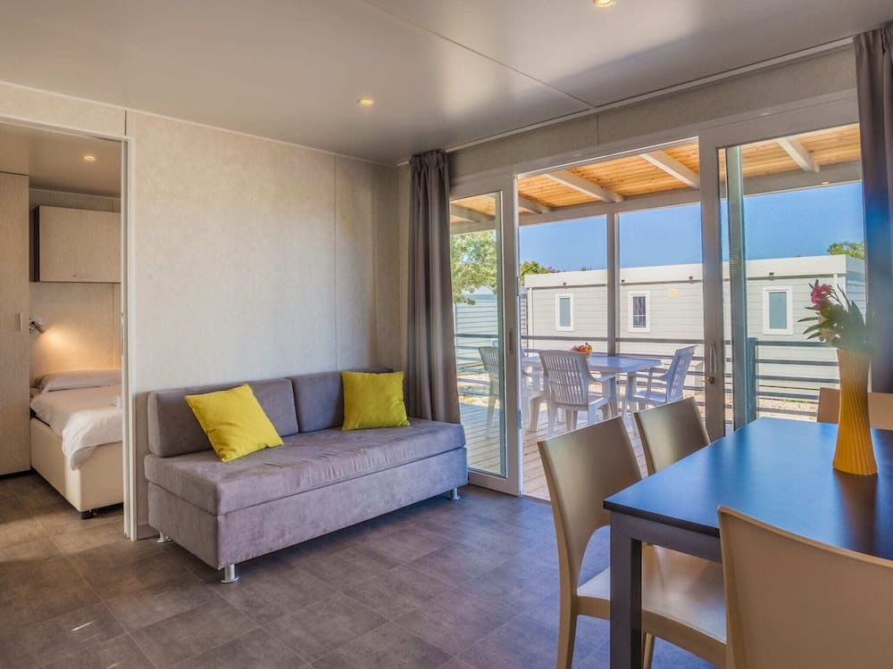 Alluring Holiday Home in Poljana near Sea