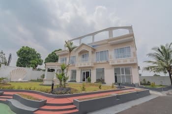 RedDoorz Syariah @ Villa Grand Mutiara Tasikmalaya