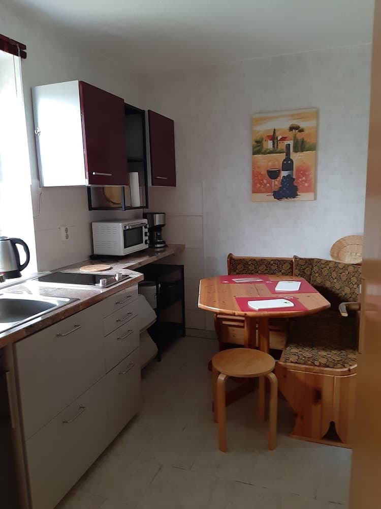 Sunny Holiday Apartment at the Forest Büdnerreihe