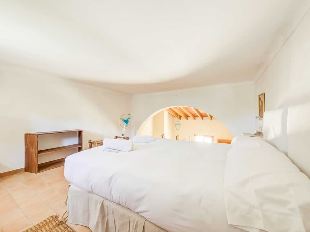 Cozy Stay in Historic Estate