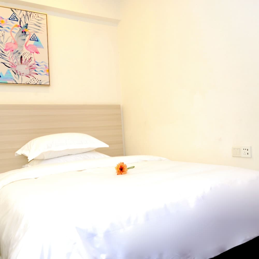 Yimi Hotel Sanyuanli Subway Station