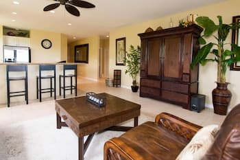 Classy Artsy Ocean-view Unit Near Pool at Pacifico in Coco Sleeps 6