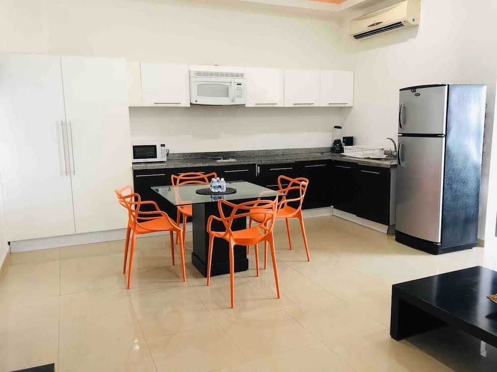 Loft Zona TEC, practical w view, gym, 1KSB terrace, 1 bathroom by Mty Living - Danis