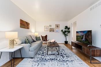 Couple’s Getaway, Fire Pit & Free Cruiser Bikes