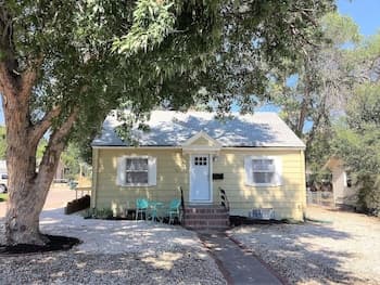Beautiful Bungalow Next to UNC-FREE Cruiser Bikes!