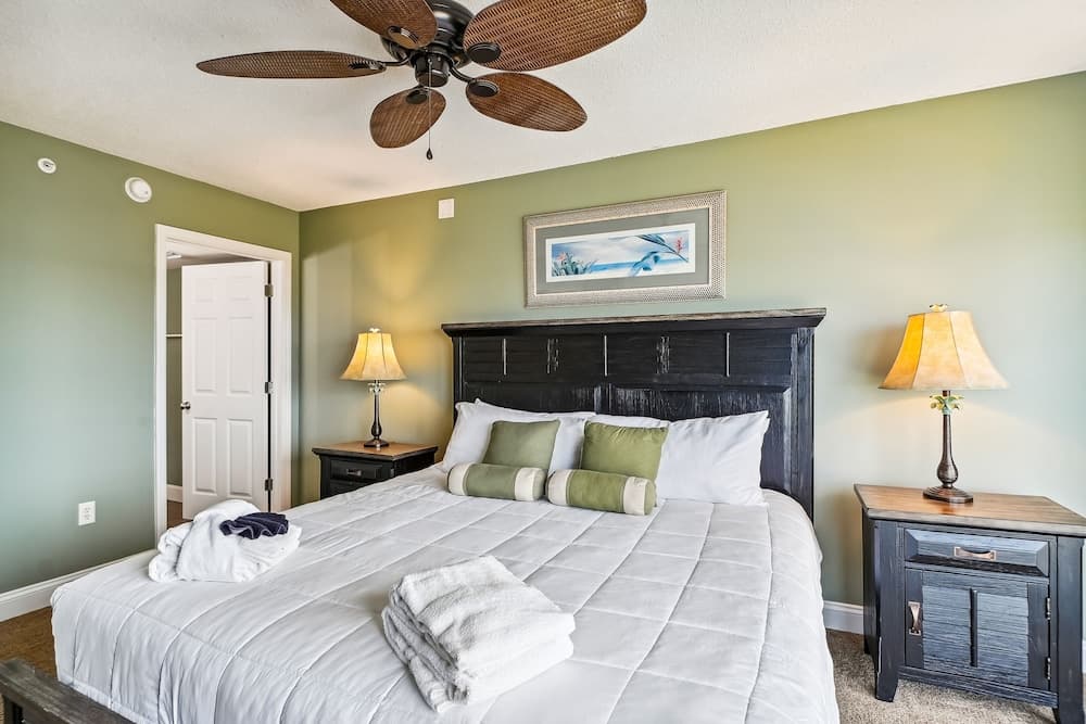 Seacrest 703 is a 2 BR Gulf Front on Okaloosa Island by RedAwning