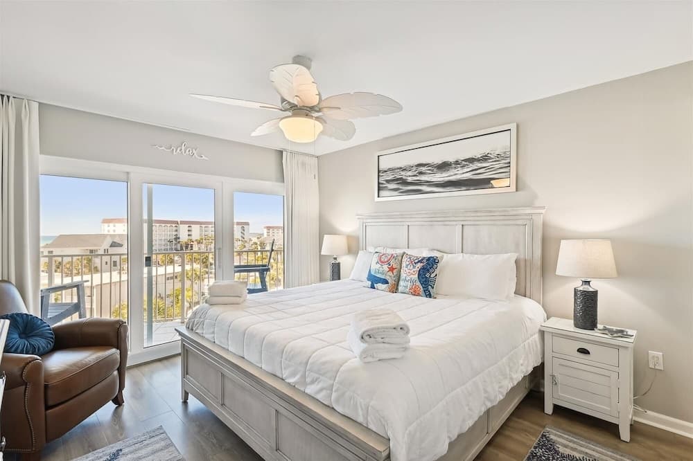 Seacrest 501AB is a Gulf Front 3 BR on Okaloosa Island by RedAwning