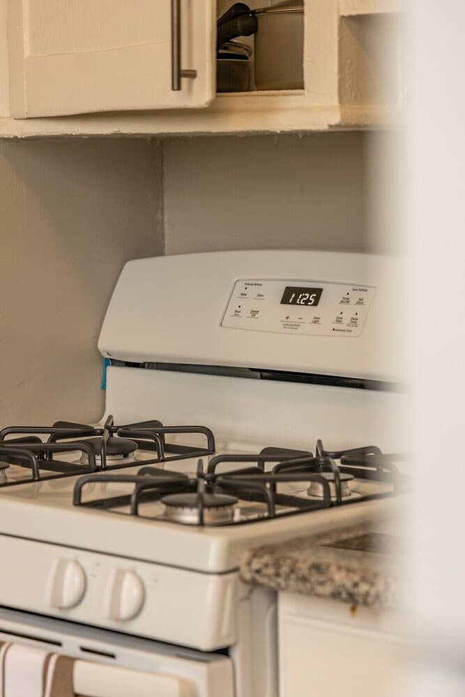 Cozy Studio Nestled in the Heart of West Oakland