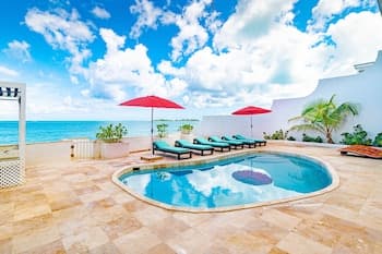 Caprice 7 Ocean Front Villa private Pool