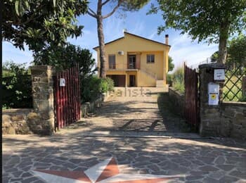 Villa Singola In Aperta Campagna,massima Privacy
