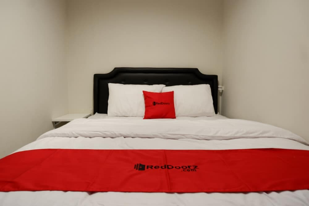 RedDoorz near Sleman City Hall 2