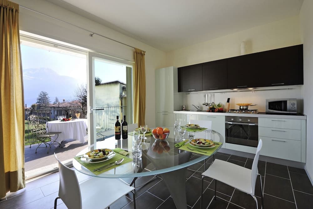 Gravedona Aquamarine Apt. 3