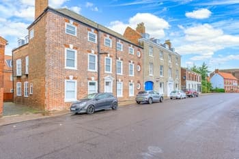 The Quayside Apartment Hotel