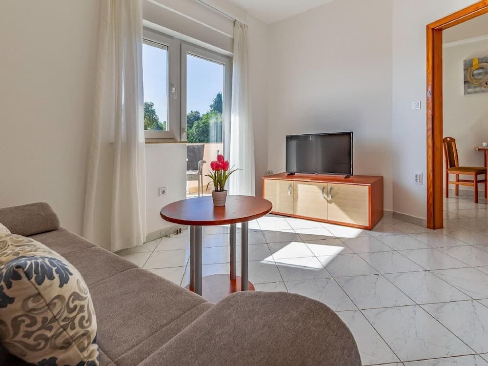 Apartment in Banjole Near Sea Beach