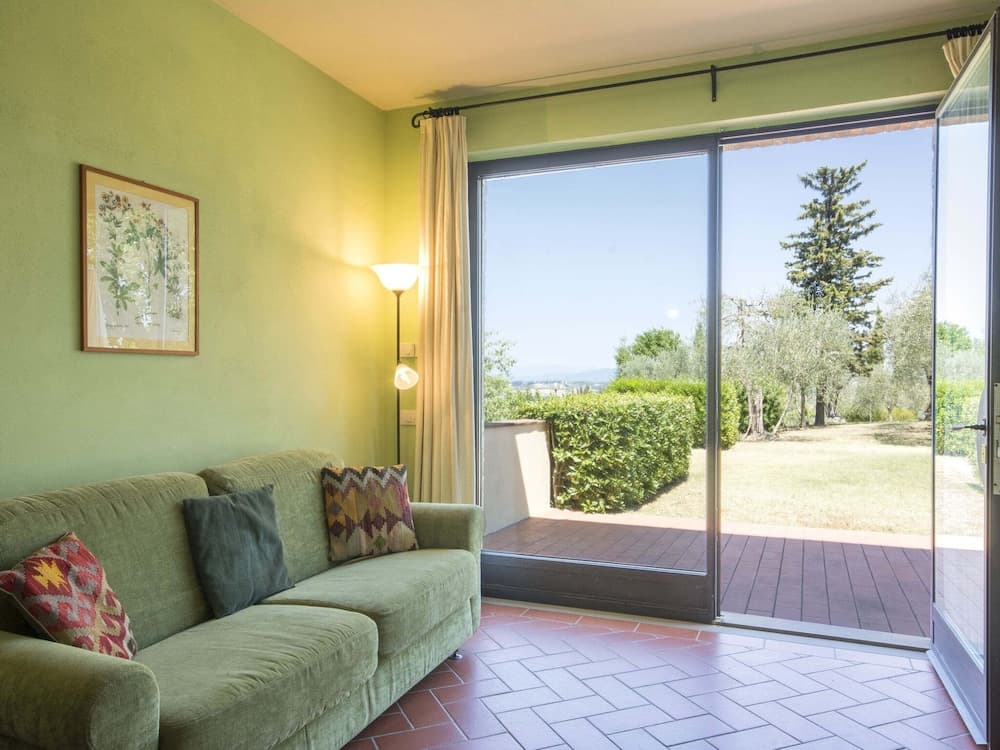 Farmhouse in Chianti With Pool and Terrace