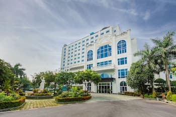 Ninh Binh Legend Hotel