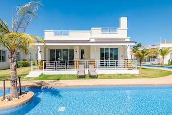 Oriental Beach Pearl Resort