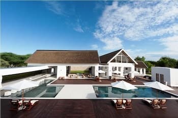 Emanya at Etosha Game Lodge