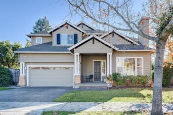 Wine-tasting, Light-filled And Kid-friendly House 5 Bedroom Home by Redawning