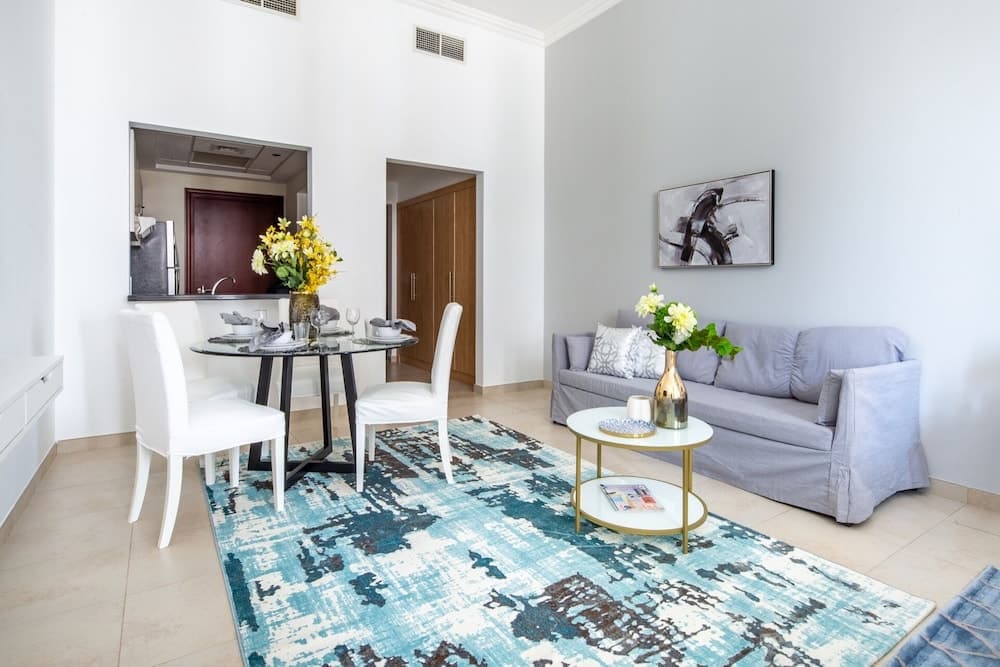 Radiant & Cozy Studio Apartment In Sports City