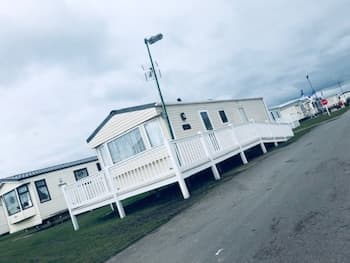 Beautiful Cosy 2-bed Caravan in Clacton-on-sea