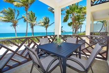 Lord Nelson Hotel & Residences