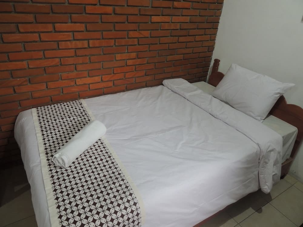 Dalem Sudarno Syariah by Ndalem Beong