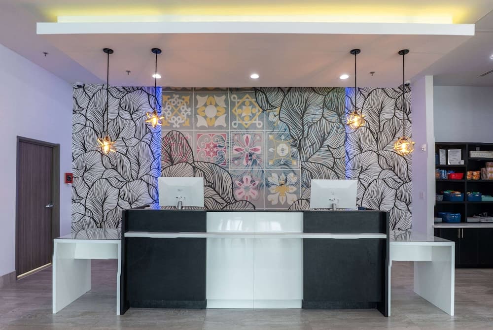 La Quinta Inn & Suites by Wyndham Corpus Christi Southeast