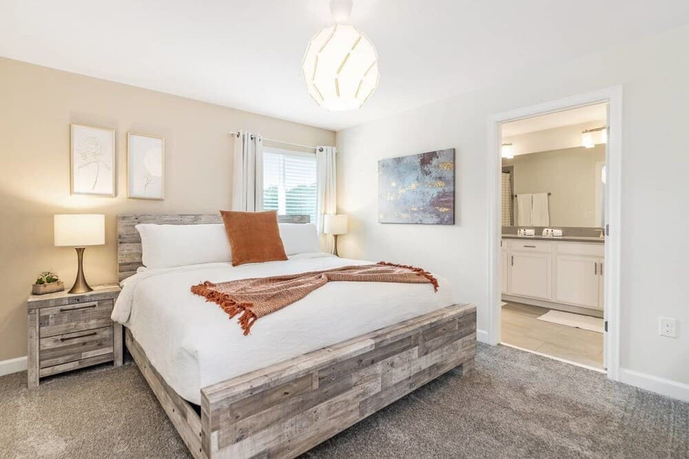 Modern Home With a Nice Private Pool Near Disney