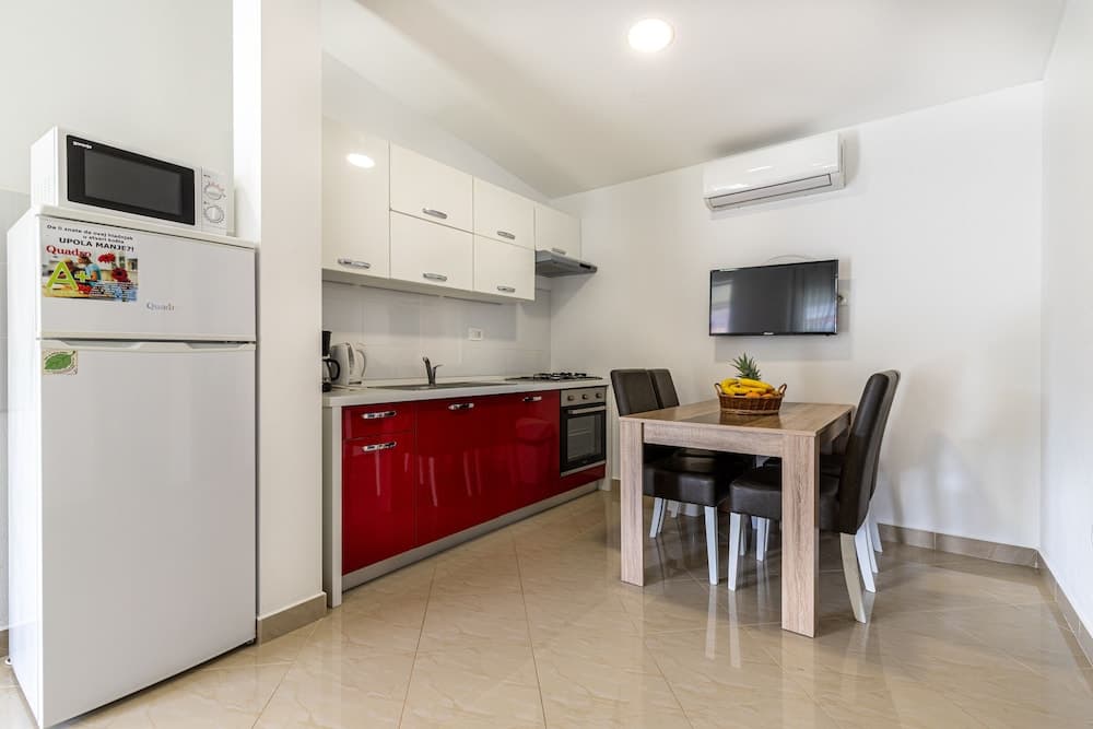 Holiday Home Banjole 3 Tennis and Pool