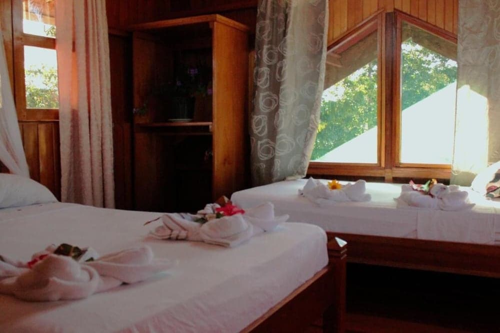 Triple Room With sea and Mountain Views Perfecto for Couples