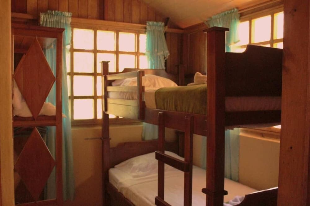 Las Ballenas Quadruple Room With Double and Bunk bed