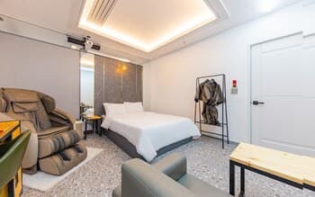 Good Time at Gyeryong Hotel