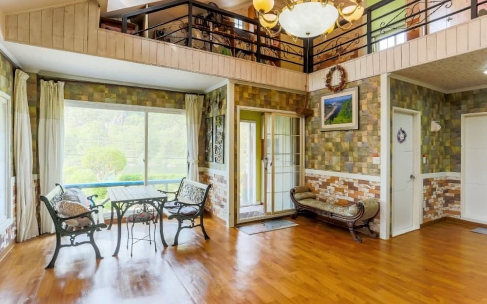 Geumsan Riverville Pension