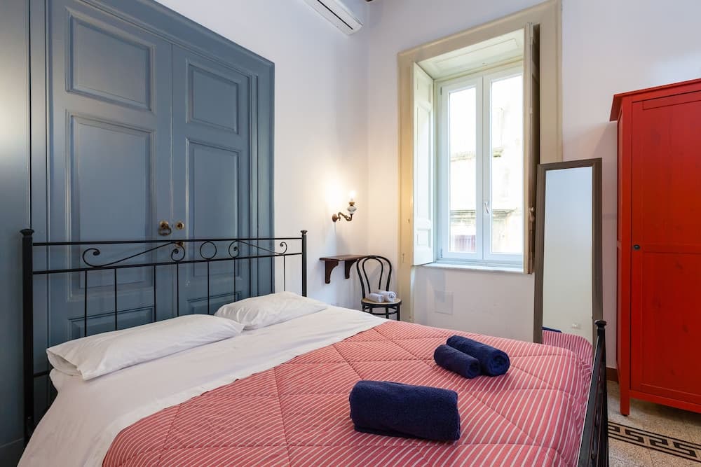 Don Pedro Rooms Vicerè di Toledo in the city center