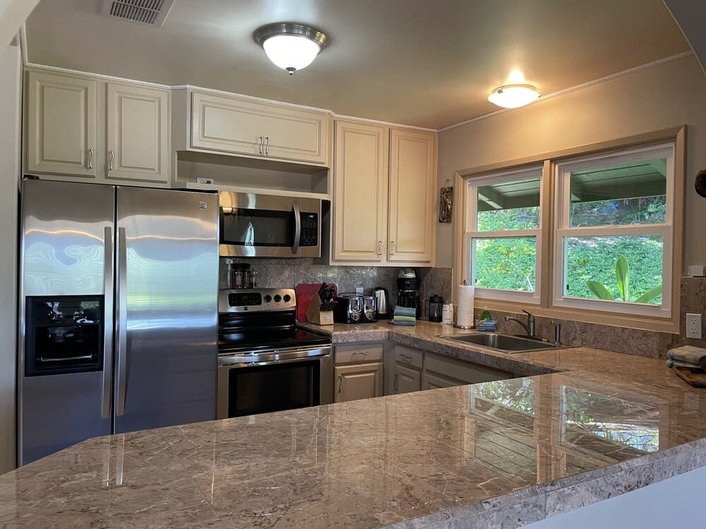 International Colony Club 41 3 Bedroom Condo by Redawning