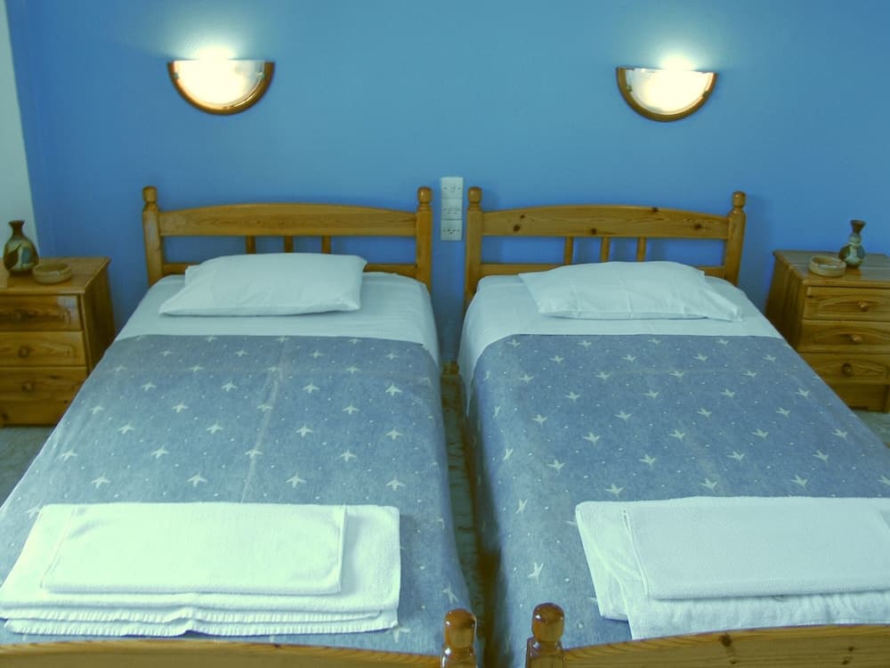 Kantas Beachfront Studios