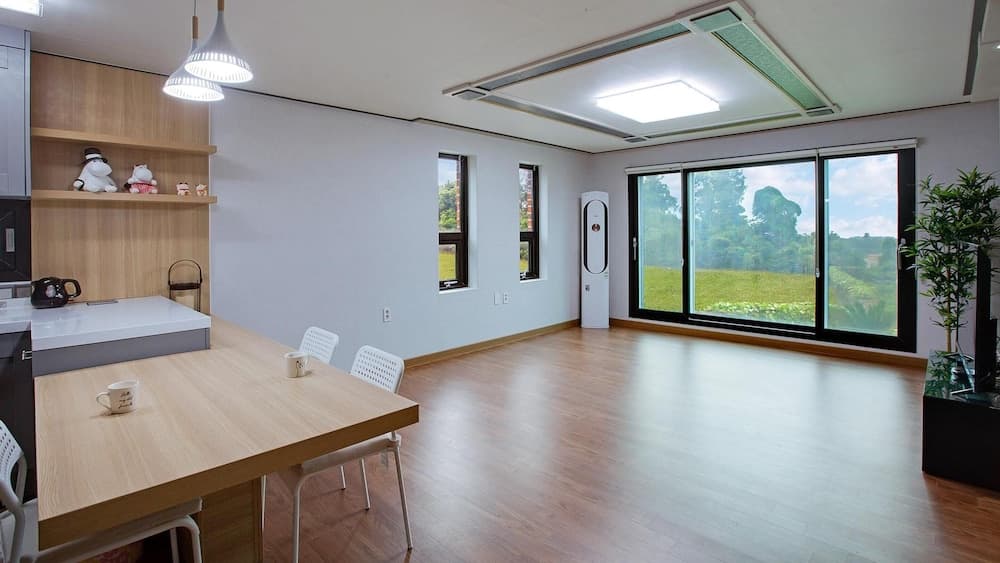 Seogwipo Sungsan Golden Village Pension