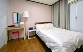 Gwangju Lalla House Guest House