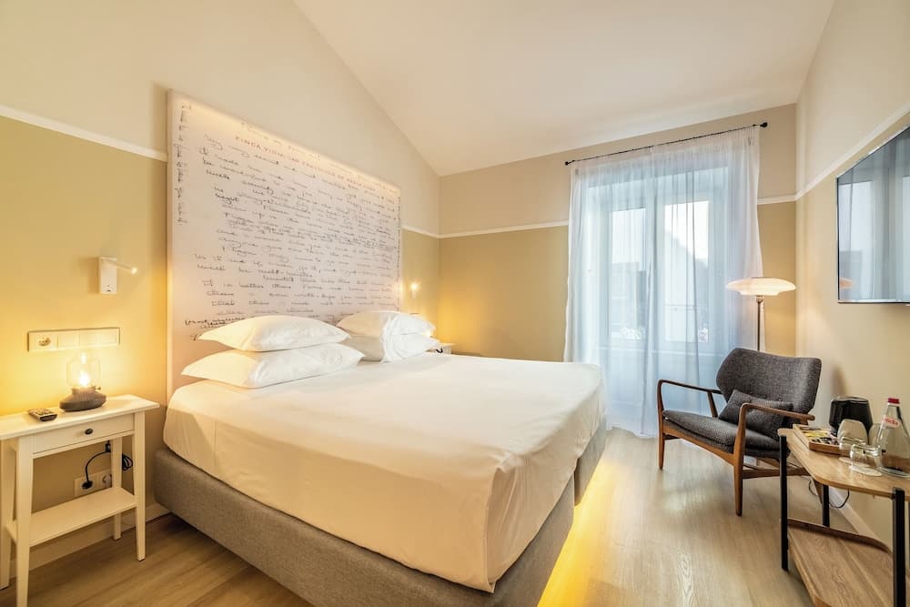 Pestana Fisherman Village